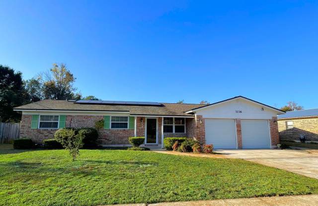 1136 Willow Lane photos photos