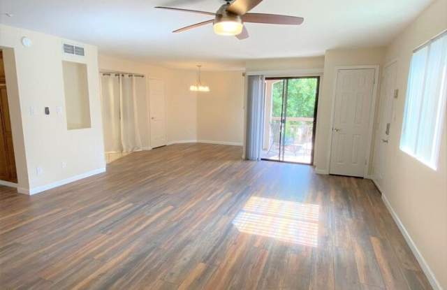 9151 West Greenway Road - 9151 West Greenway Road, Peoria, AZ 85381