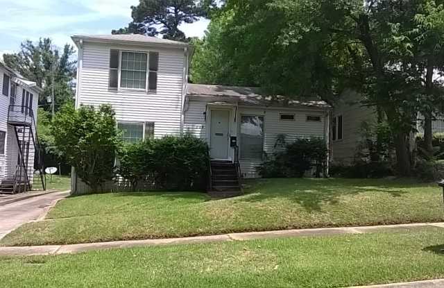 128 E Wyandotte St photos photos