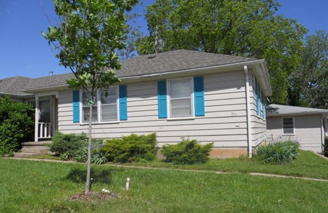 1320 N. Manhattan Avenue - 1320 North Manhattan Avenue, Manhattan, KS 66502