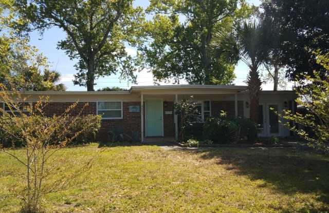 451 SARGO RD - 451 Sargo Road, Atlantic Beach, FL 32233