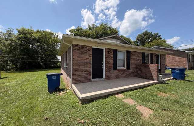 1 Bed 1 Bath Unit In Shelbyvillle Gallery 1