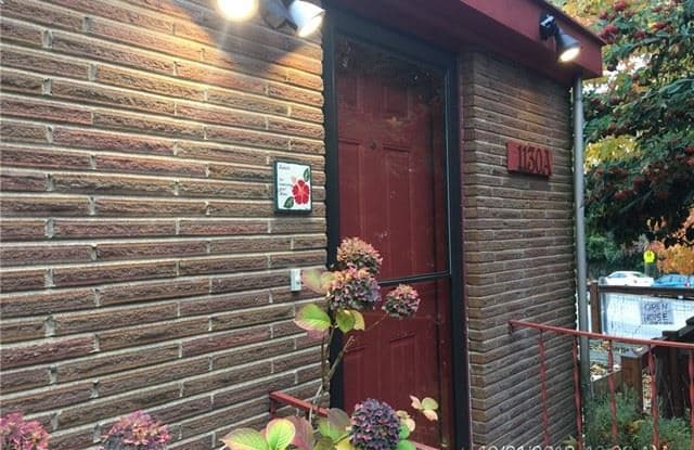 1130 N 82nd St - 1130 North 82nd Street, Seattle, WA 98103