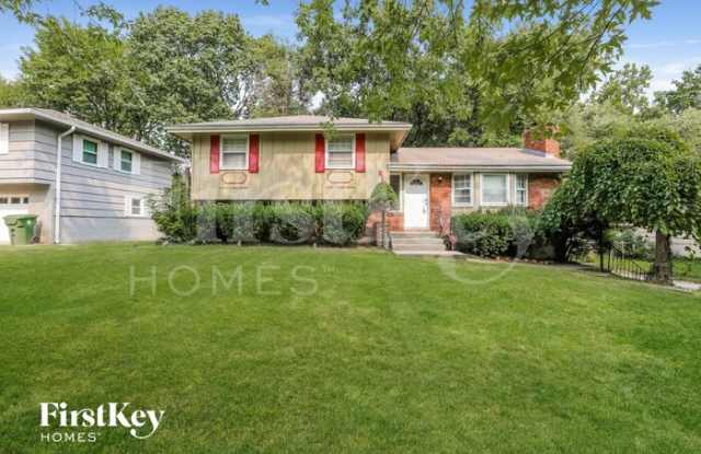 8101 Willow Way photos photos