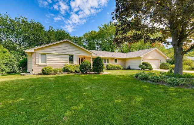 107 East Farnham Lane photos photos