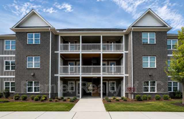 7085 Hanesbrook Circle Gallery 2
