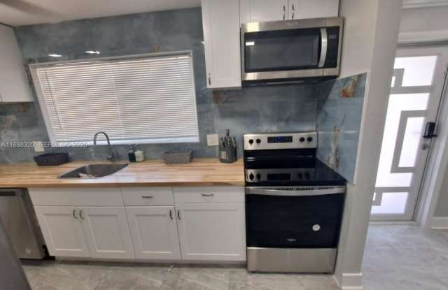 2242 Polk St photos photos