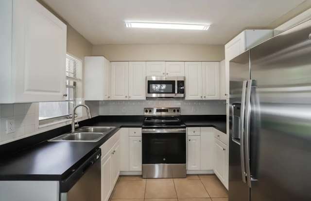 2144 Hawthorne Street photos photos