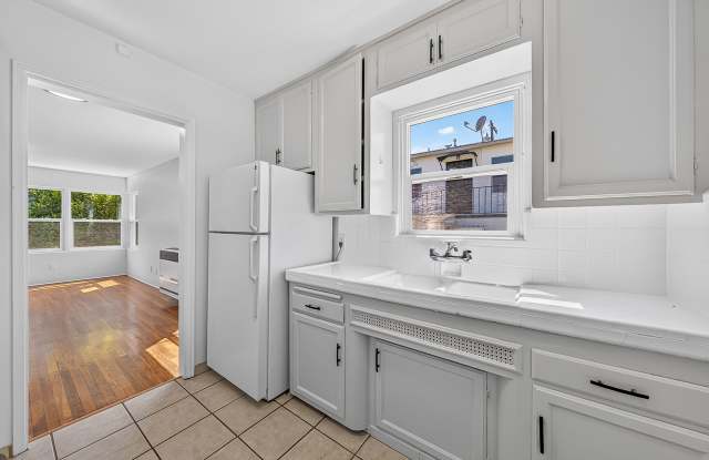 3628 Highland Avenue Gallery 2