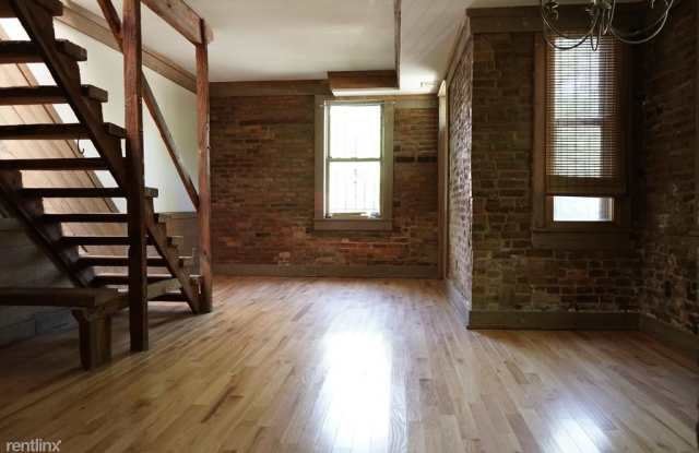 300 12th St SE Unit A Gallery 3