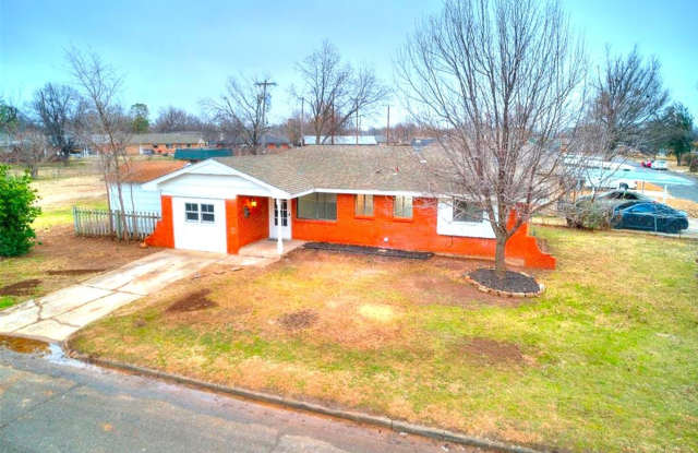Super 4 Bed 1.5 Bath in the South Gate Addn in Moore, OK Gallery 4