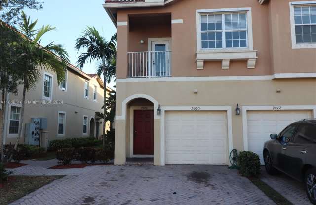 9070 Preston Place - 9070 Preston Place, Tamarac, FL 33321
