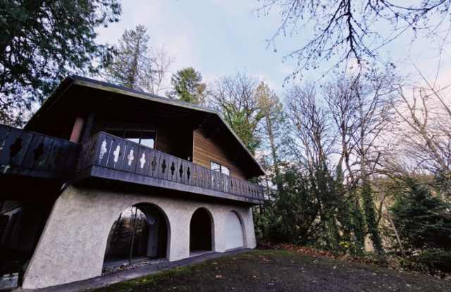 3 Bed 2.5 Bath in the heart of Bellevue - 12115 Southeast 9th Place, Bellevue, WA 98005