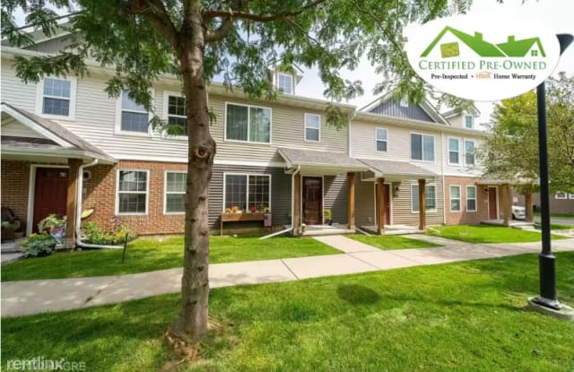 9055 coneflower Dr 106 - 9055 Coneflower Drive, West Des Moines, IA 50266
