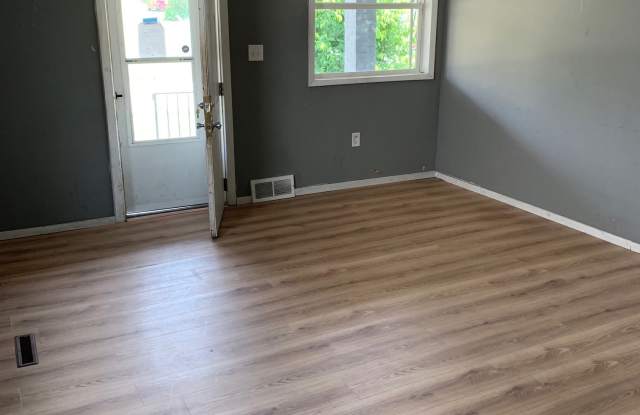 36 Wilson Ave photos photos