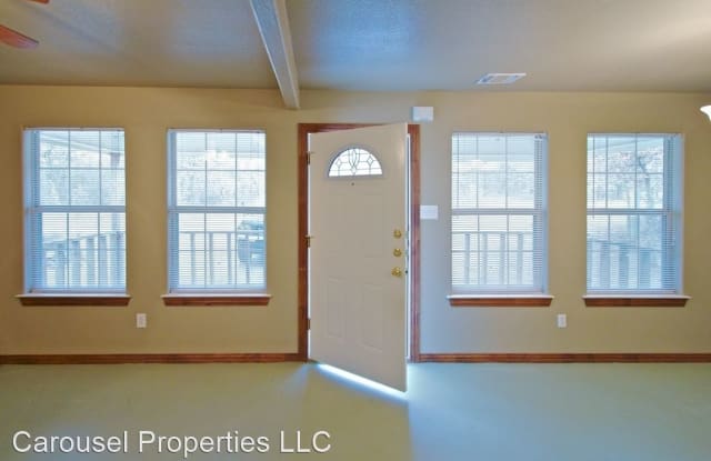 11001 Shady Oaks Gallery 3