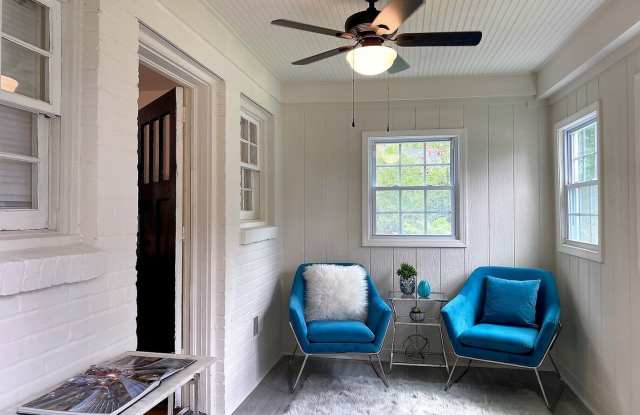 Charming 3BR House in East Point photos photos