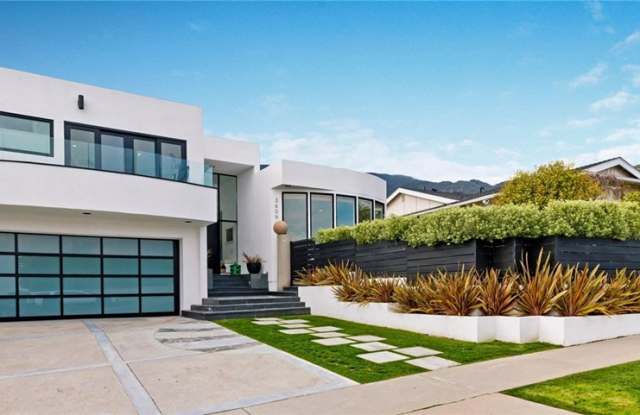 3609 Seahorn Drive Gallery 2