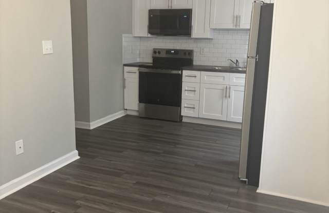 Cozy 3 Bedroom, 1 Bath (Plus Bonus room) Home - Across the Street from the Set at FAMU! Gallery 4