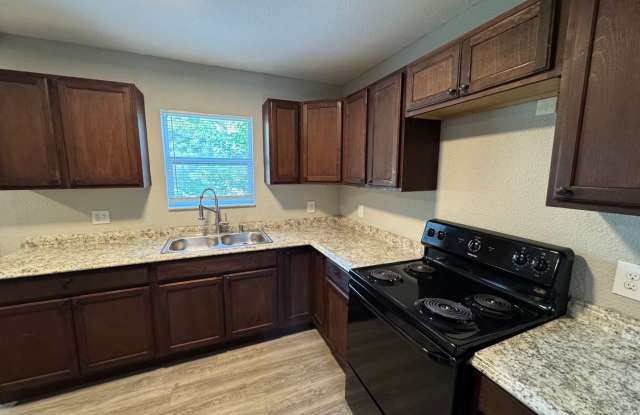 Updated 2 Bedroom in Central Waco Gallery 4