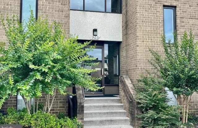 503 FLORIDA Avenue - 503 Florida Avenue, Herndon, VA 20170 503 FLORIDA Avenue - 503 Florida Avenue, Herndon, VA 20170