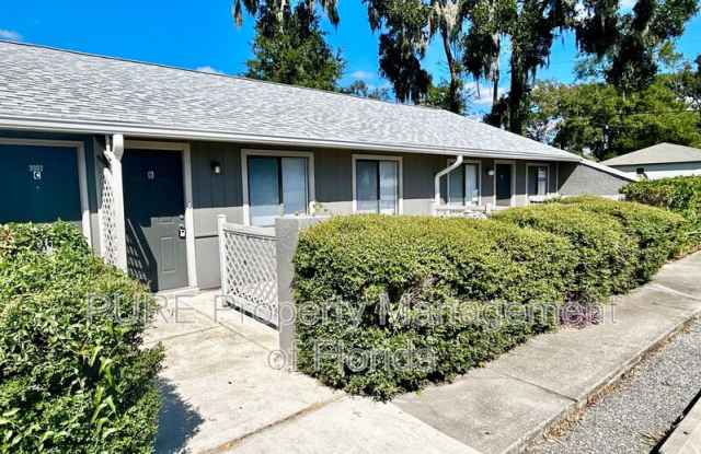 3002 SE 5 Terrace Gallery 1