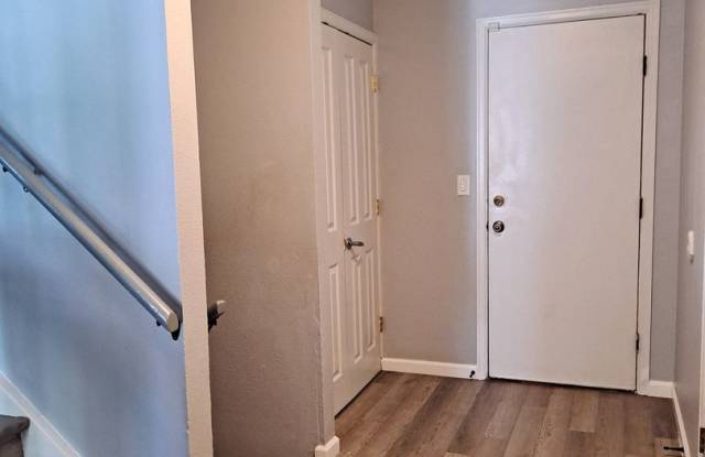 ALL PROSPECTIVE TENANTS MUST SUBMIT A $58 NON-REFUNDABLE APPLICATION FEE PER APPLICANT ONLINE AND BE PRE-QUALIFIED PRIOR TO ANY SHOWINGS Gallery 4