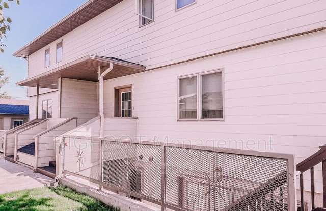 1208 Walnut Street - 1208 Walnut Street, Helena, MT 59601