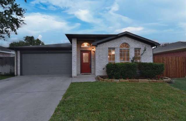 733 Charles City Drive - 733 Charles City Drive, Arlington, TX 76018