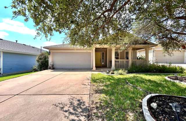 3BR/2BA Home with Front Porch, Covered Deck  Modern Upgrades photos photos
