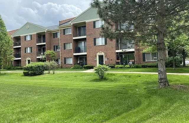 1514 North River West Court - 1514 North River West Court, Mount Prospect, IL 60056