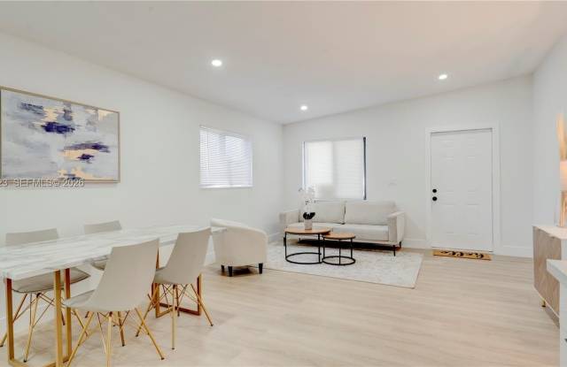 2736 NW 21st Ave photos photos