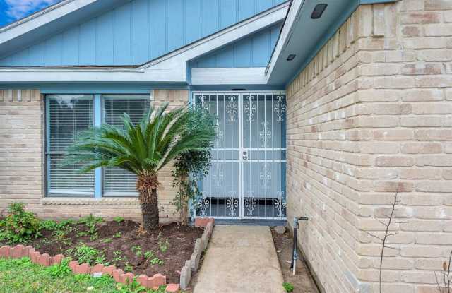 11731 Fairpoint Drive Gallery 3