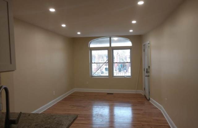 5224 W COLUMBIA AVE #1 - 1ST FLOOR Gallery 3
