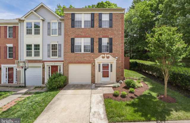 12774 SILVIA Loop - 12774 Silvia Loop, Lake Ridge, VA 22192