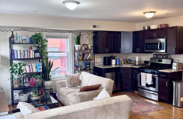171 Thorndike Gallery 4