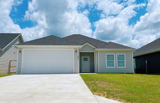 Stunning Home located near the heart of Durant photos photos