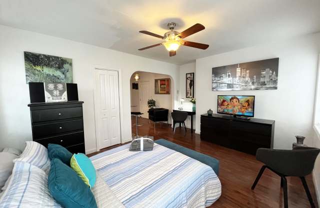 503 75th St - 503 75th Street, Miami Beach, FL 33141