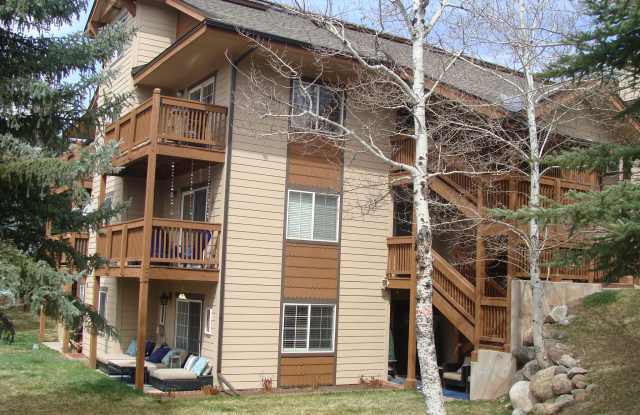 1902 Crazy Horse Circle - 1 photos photos