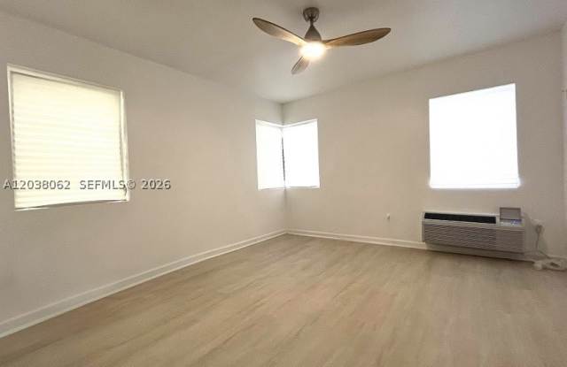 1027 Euclid Ave photos photos