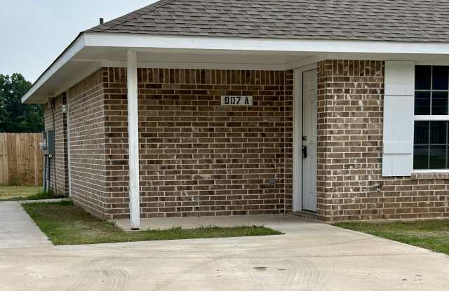 907 W 7th St photos photos