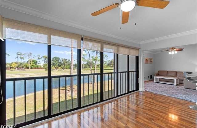 5665 Trailwinds Drive unit: 621 photos photos