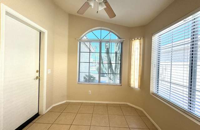 629 N KENNETH Place Gallery 4