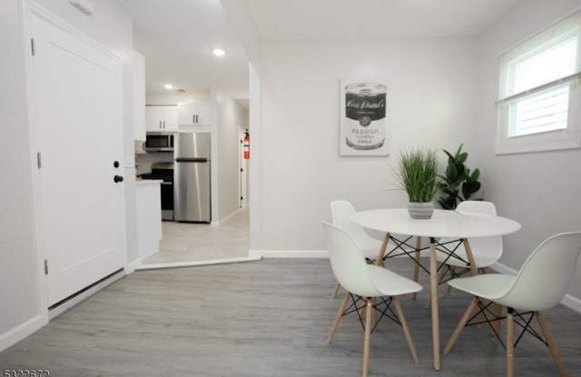 69 Sunset Ave Gallery 2