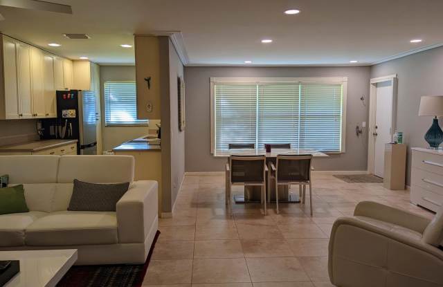 1024 S Oakridge Circle photos photos