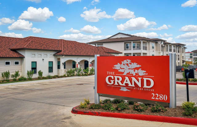 The Grand at Oak Grove Gallery 1