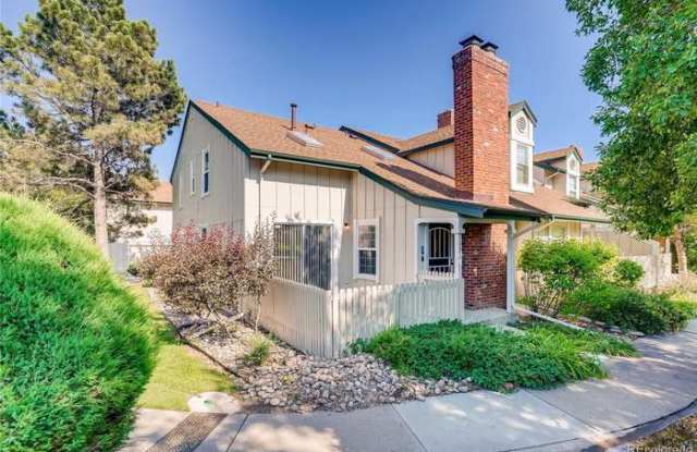 1067 S Fraser Way photos photos