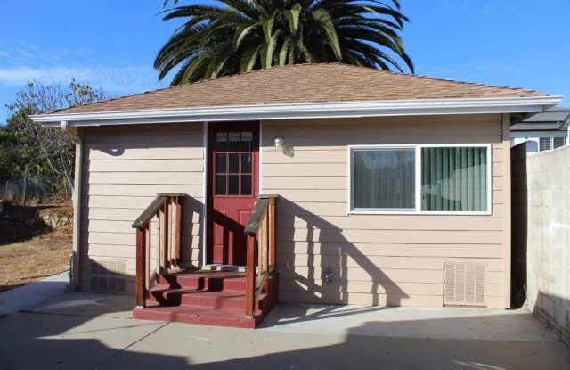 1Bed/1Bath in Vista~ E. California - 222 East California Avenue, Vista, CA 92084