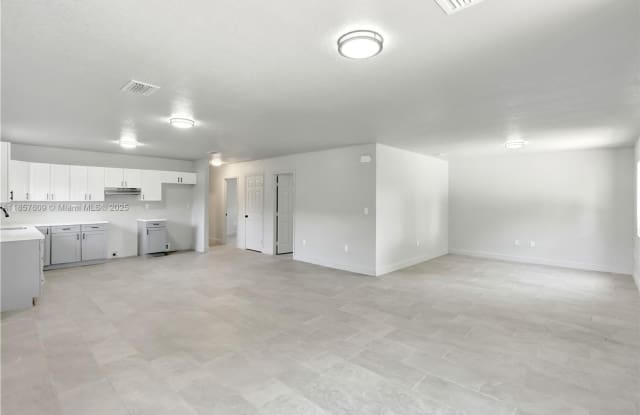 861 NW 6th Avenue 1, Pompano Beach, FL 33060 Gallery 4