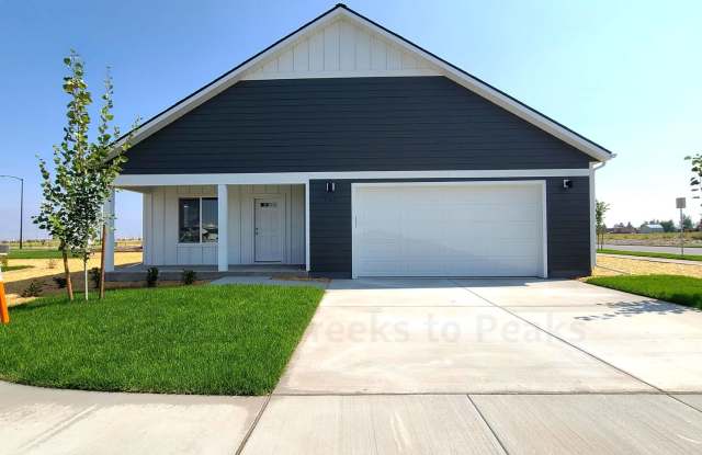 4 Bedroom 3 Bathroom Single Family Home photos photos
